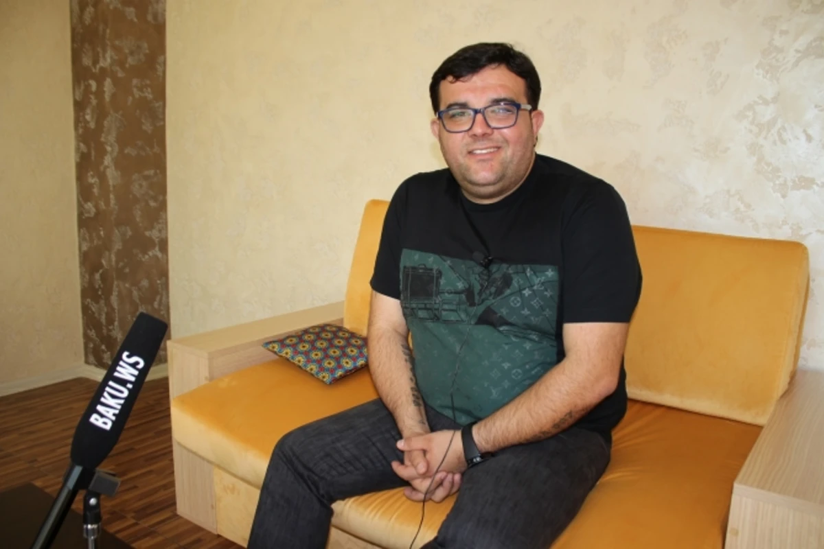 Səbuhi Xanlarov: Vaynda çəkilən qızlar qiymətlərini qaldırırlar - VİDEO Səbuhi Xanlarov: Vaynda çəkilən qızlar qiymətlərini qaldırırlar - VİDEO