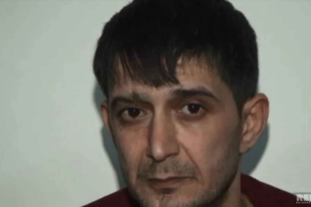 Azərbaycanda geyim mağazasında narkotik satan şəxs tutuldu - FOTO Azərbaycanda geyim mağazasında narkotik satan şəxs tutuldu - FOTO