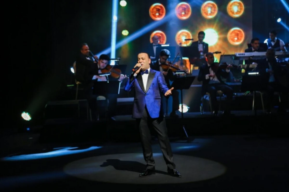 Faytonçu Nazim 50 illik yubileyini səhnədə qeyd etdi - FOTOLAR