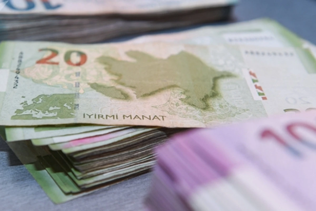 Bakıda bankın 100 müştərisinin kartından 85000 manat pul oğurlayan şəxs saxlanılıb Bakıda bankın 100 müştərisinin kartından 85000 manat pul oğurlayan şəxs saxlanılıb