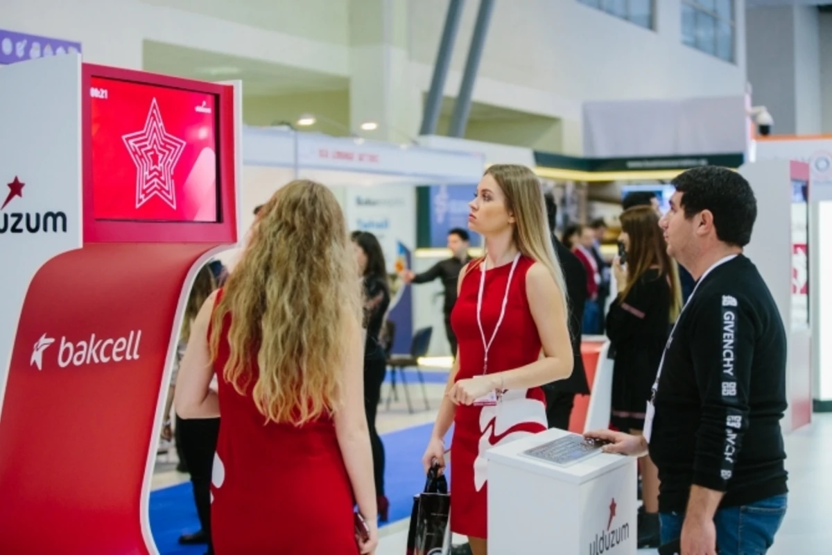 Компания Bakcell награждена за Лучшее представление стенда на Bakutel 2018 - ВИДЕО
