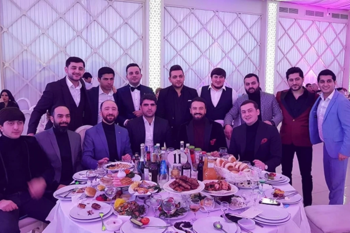 Tanınmış müğənninin toyundan görüntülər - VİDEO