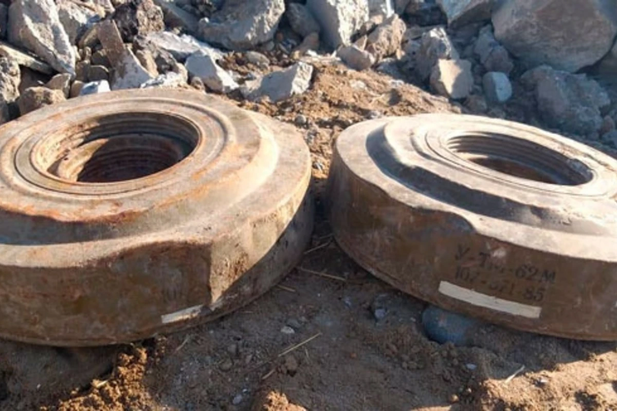 Orta məktəbin həyətində tank əleyhinə mina aşkarlandı – FOTO