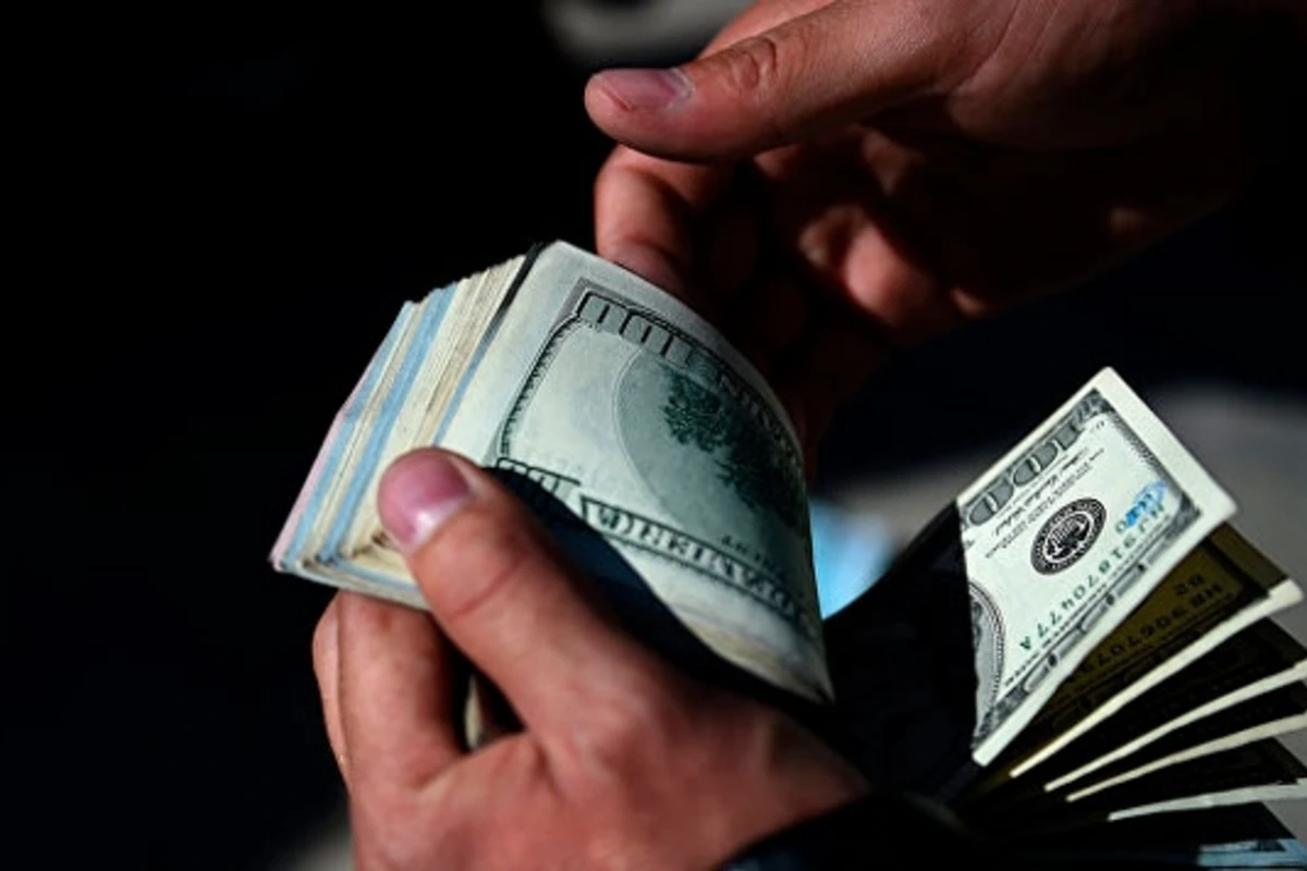 Dolların bu günə olan məzənnəsi Dolların bu günə olan məzənnəsi