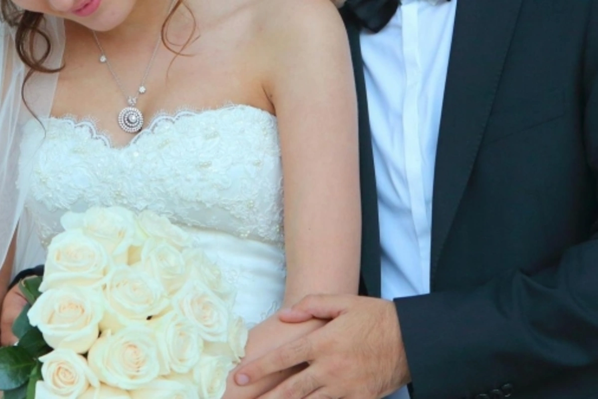 Azərbaycan toylarında kütləvi hal alan adət ləğv olunsun! - FOTO