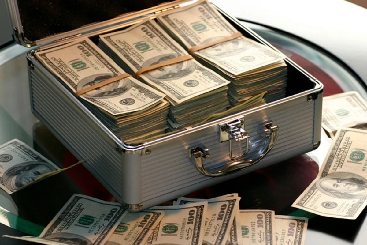 Dolların bu günə olan məzənnəsi Dolların bu günə olan məzənnəsi