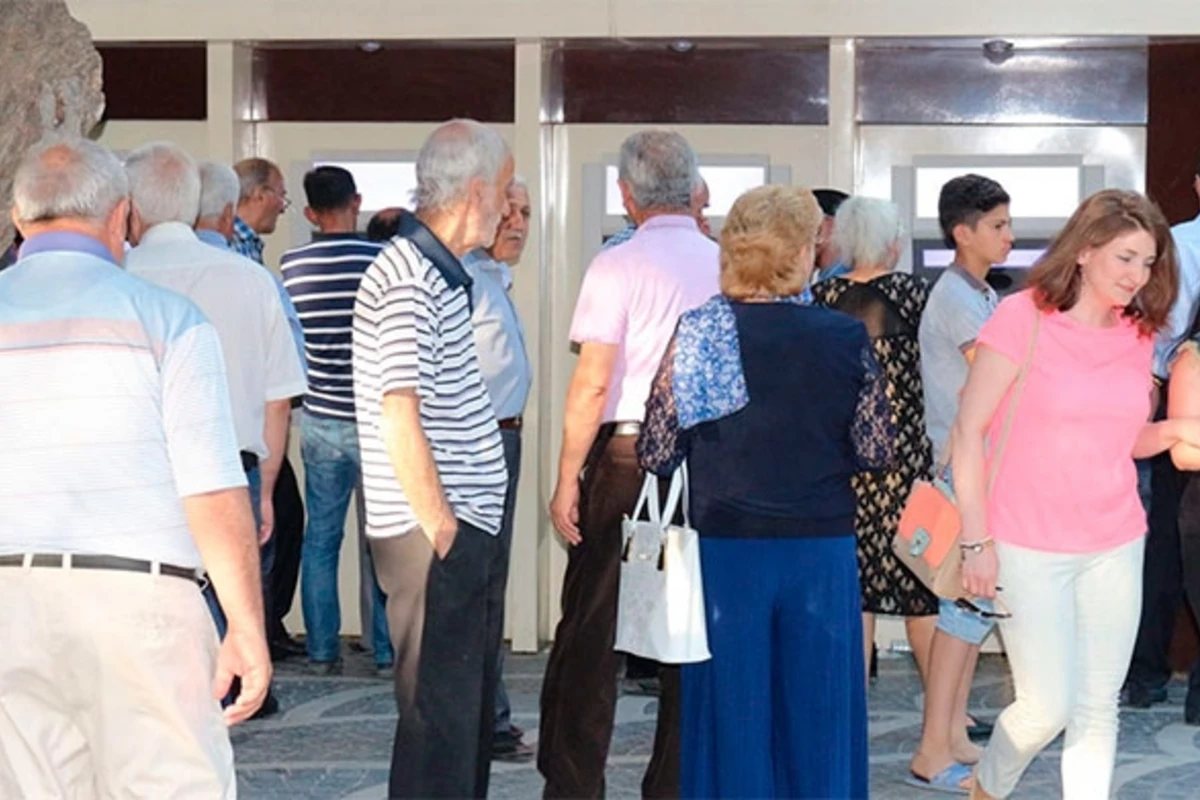 Pensiya təyinatının avtomatlaşdırılması 36 min insana şamil olunacaq Pensiya təyinatının avtomatlaşdırılması 36 min insana şamil olunacaq