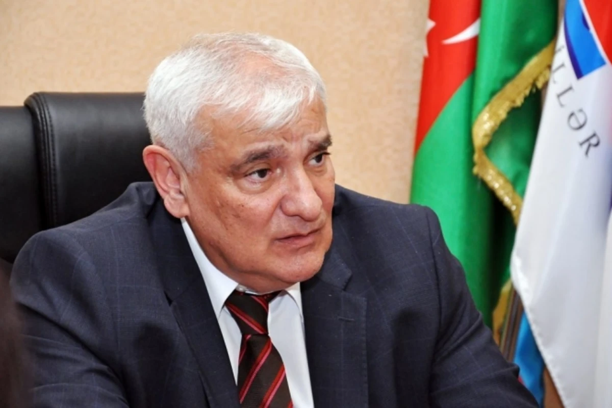 Onun yalnız masaj kursu bitirməsi ilə bağlı sənədi var - Kamal Abdulladan CAVAB