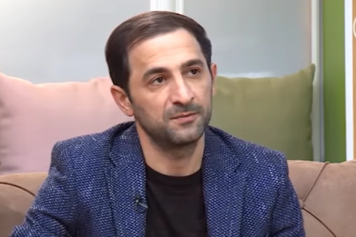Özümdən zəifləri “İnstagram”da izləyirəm – Pərviz Bülbülə - VİDEO