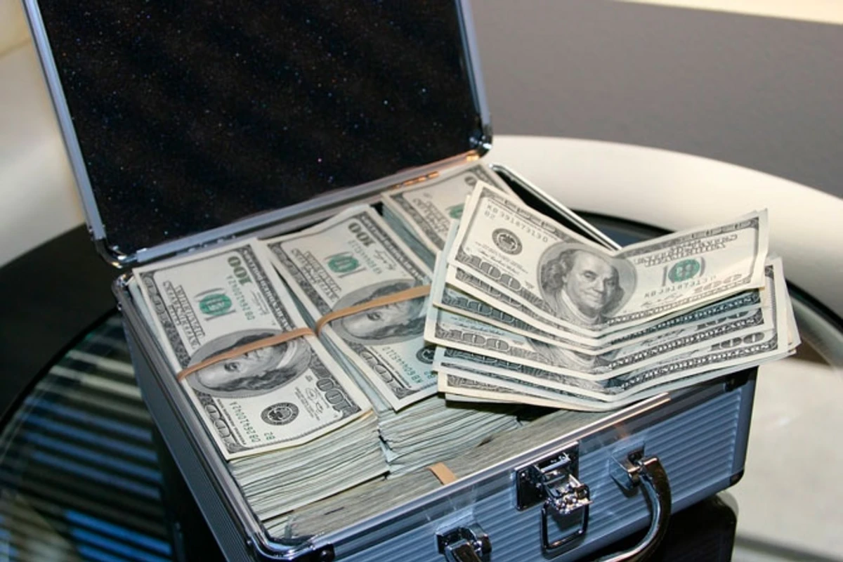 Dolların bu günə olan məzənnəsi Dolların bu günə olan məzənnəsi
