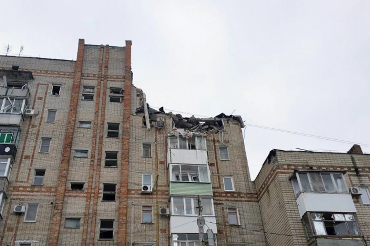 Новый взрыв в многоэтажке в России: под завалами люди - ВИДЕО