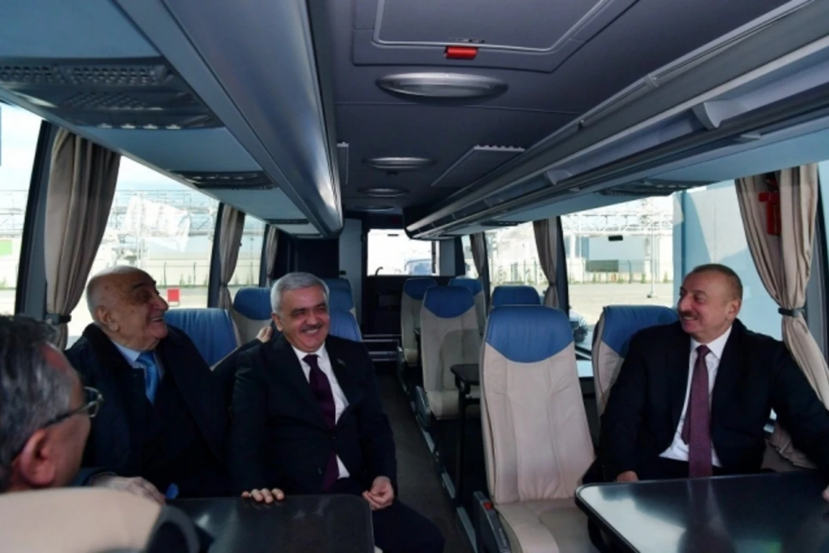 Prezident İlham Əliyev Sumqayıtda “SOCAR karbamid” zavodunun açılışında iştirak edib Prezident İlham Əliyev Sumqayıtda “SOCAR karbamid” zavodunun açılışında iştirak edib