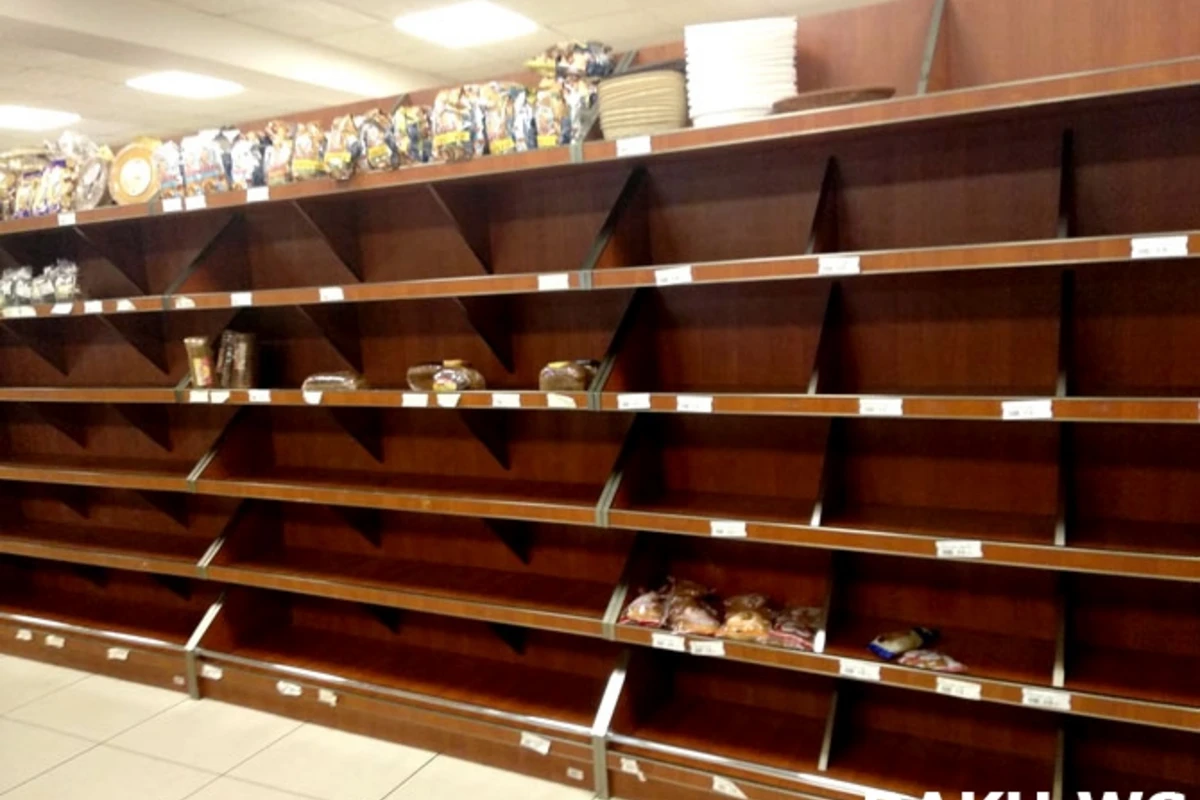 Bakı sakinləri təşvişdə - marketlərdə çörək qıtlığı yarandı  (FOTOLAR)