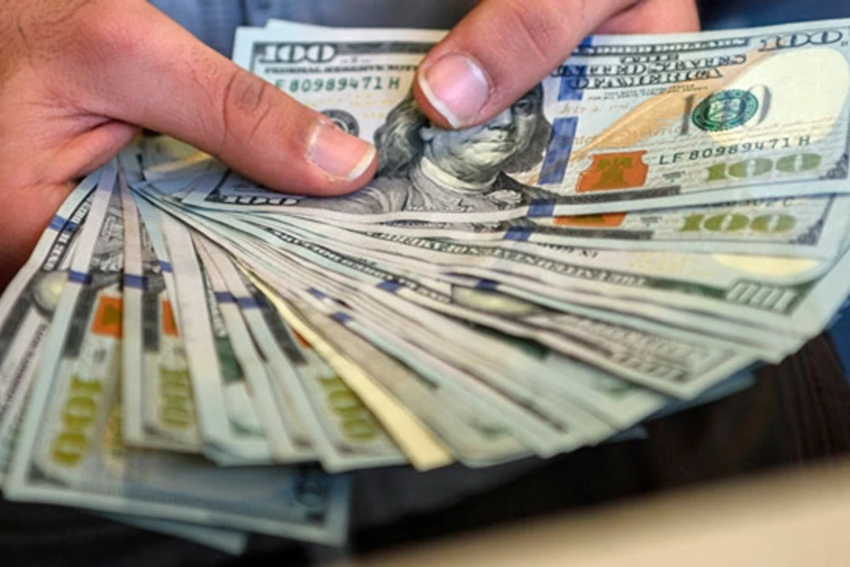 Dolların bu günə olan məzənnəsi Dolların bu günə olan məzənnəsi