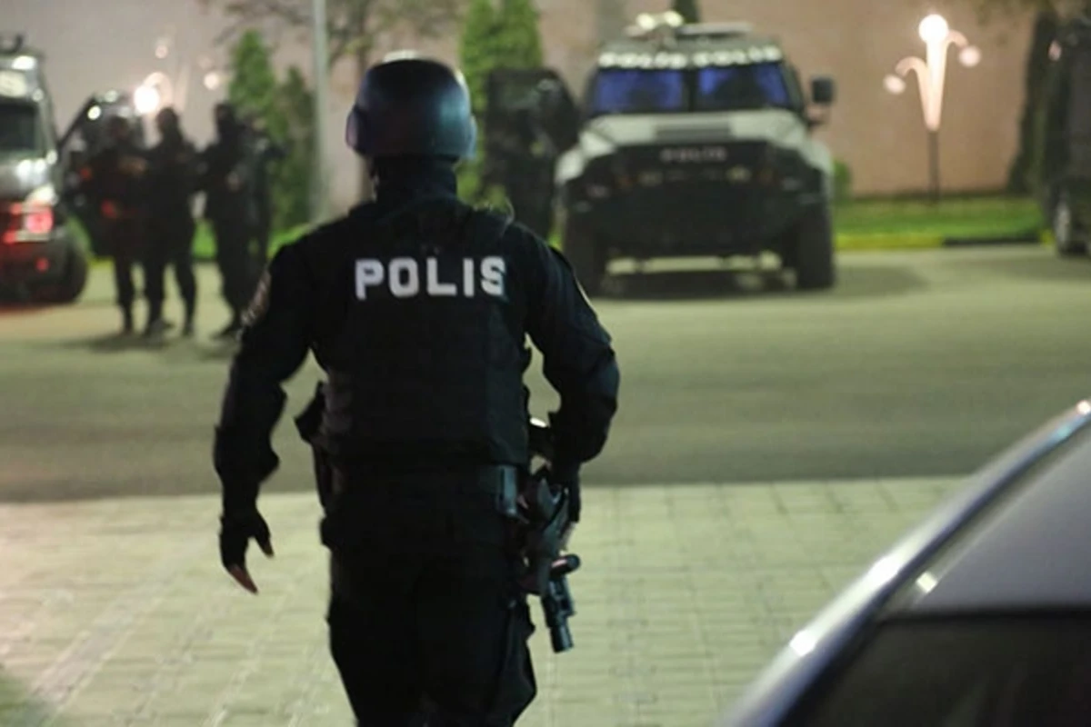 Bakıda gizlin qumarxana aşkarlandı – FOTO