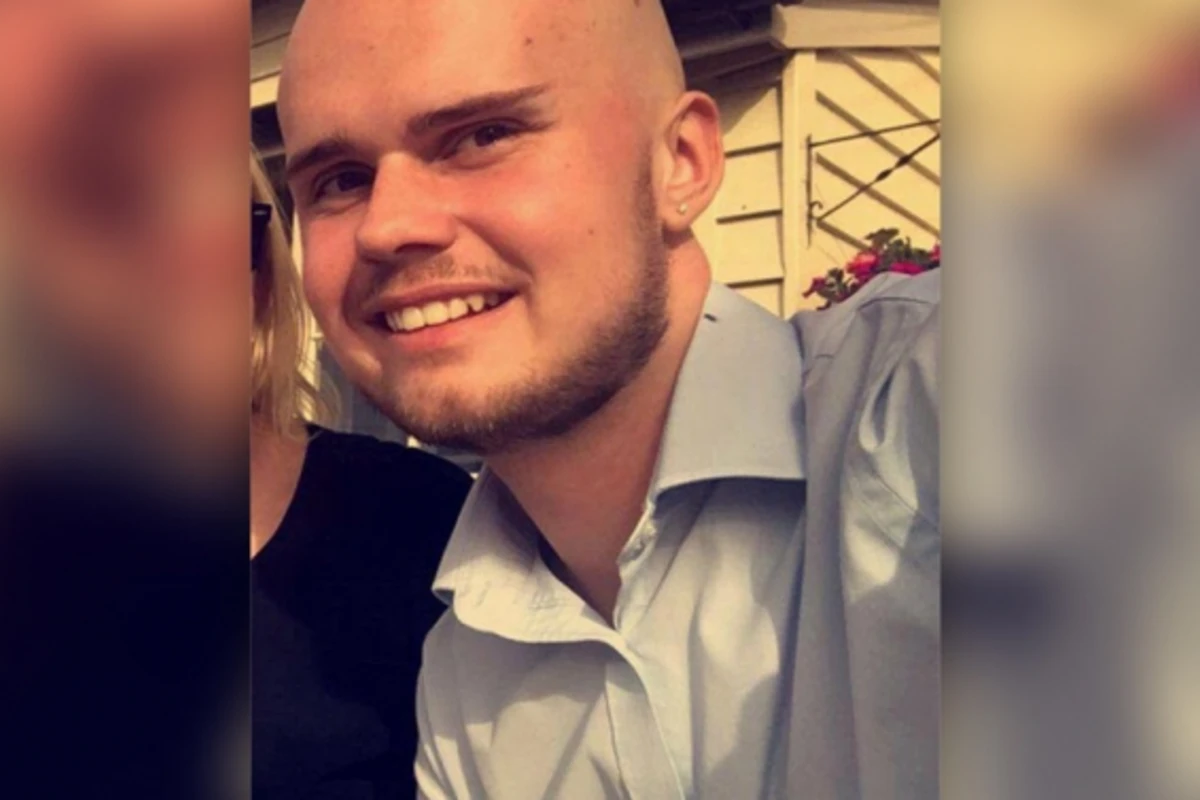 20-летний блогер разрыдался, потеряв айфон на вечеринке, и наутро убил себя - ФОТО