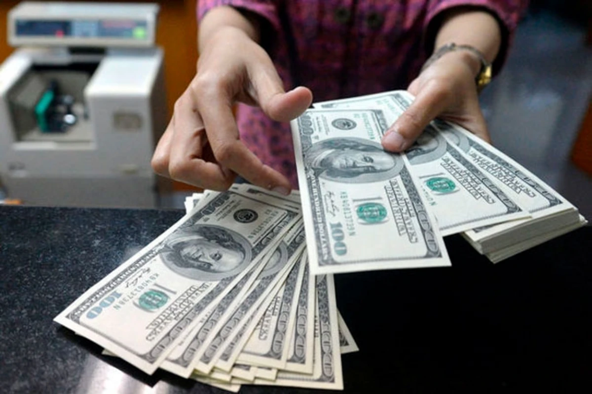 Dolların sabaha olan məzənnəsi Dolların sabaha olan məzənnəsi