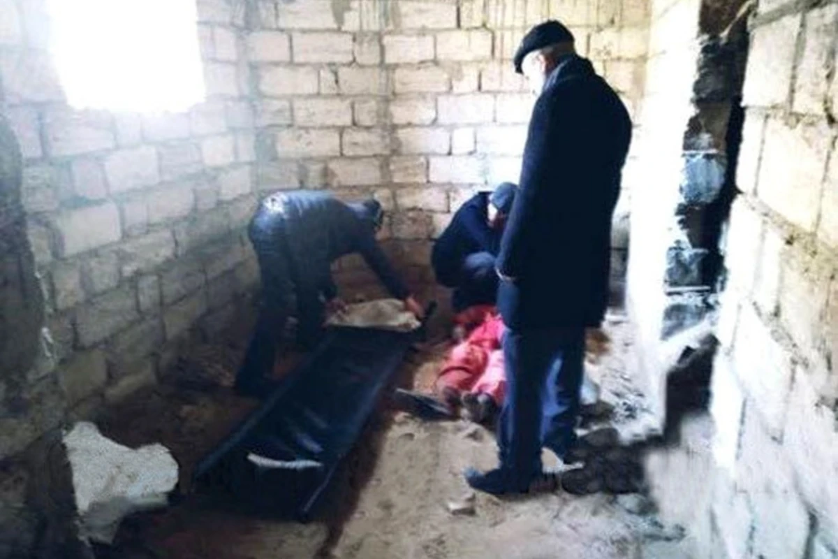 Bakıda FACİƏ – Fəhlə uçqun altında qalaraq öldü – FOTO Bakıda FACİƏ – Fəhlə uçqun altında qalaraq öldü – FOTO