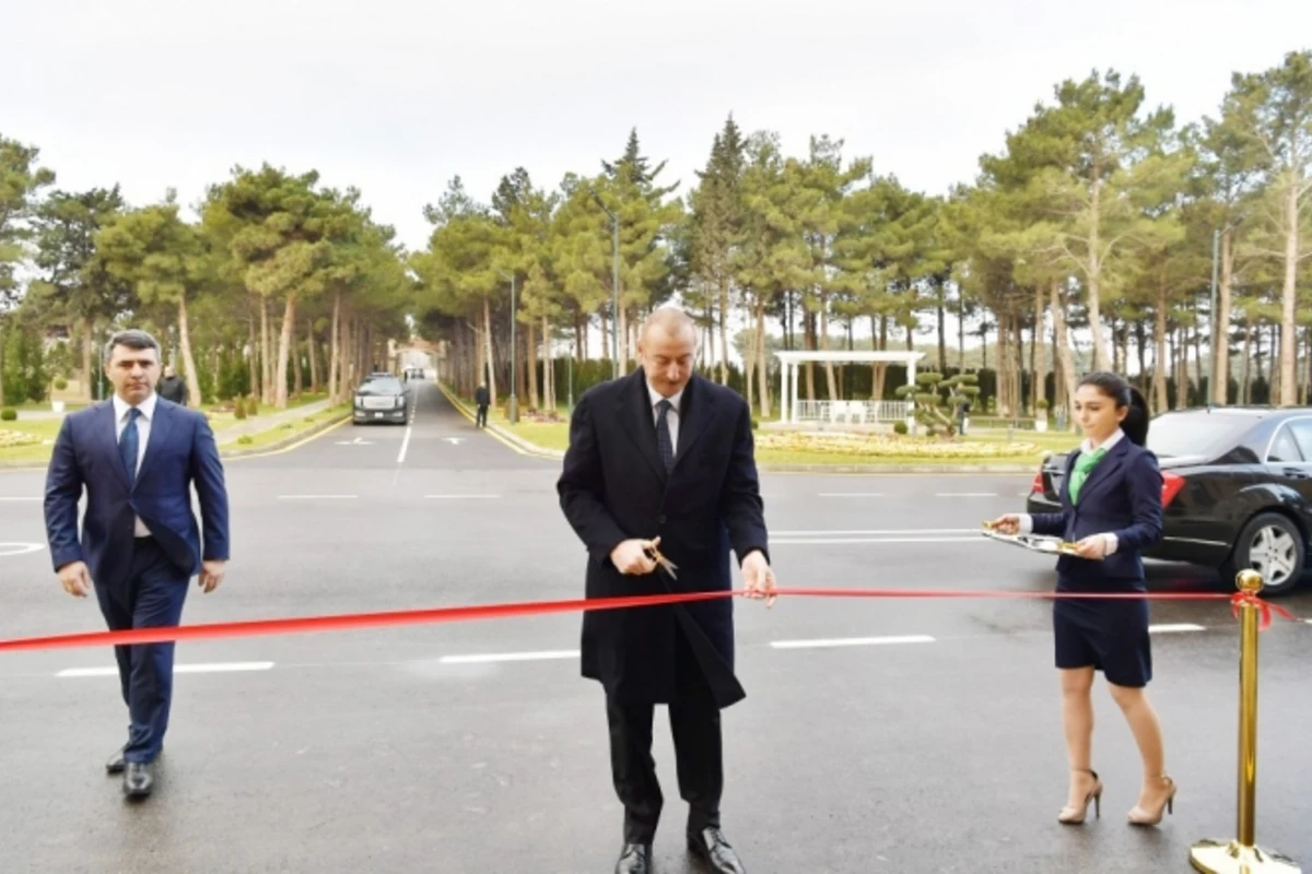 Prezident Pirşağıda açılış etdi - FOTOLAR Prezident Pirşağıda açılış etdi - FOTOLAR