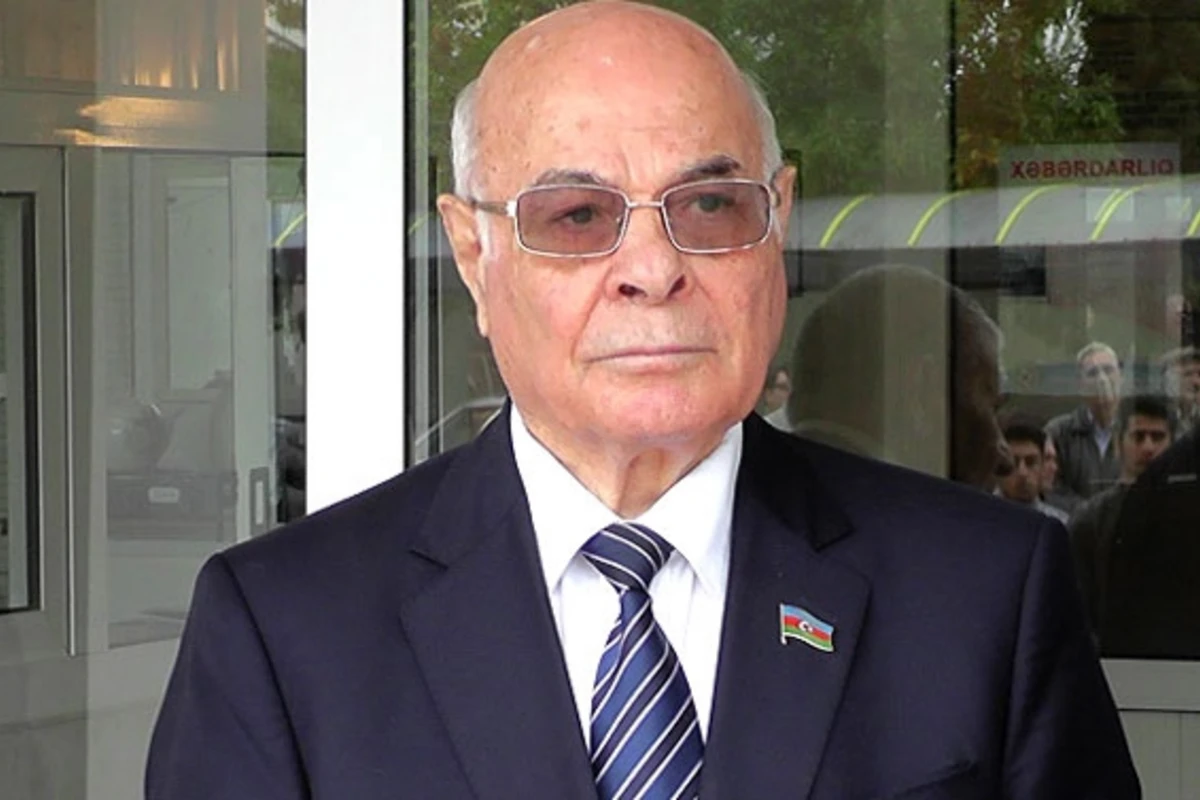 “Kurikulum sözünü deyəndə az qalır ağzım əyilsin” - Deputatdan ETİRAZ