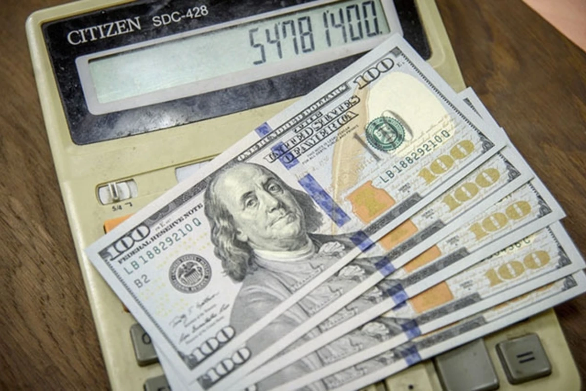 Dolların bu günə olan məzənnəsi Dolların bu günə olan məzənnəsi