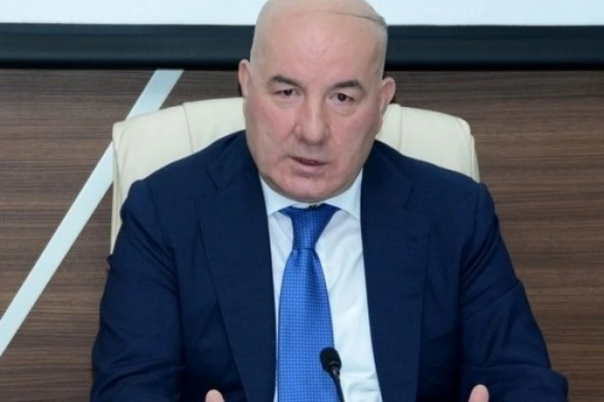 Эльман Рустамов заговорил о девальвации маната