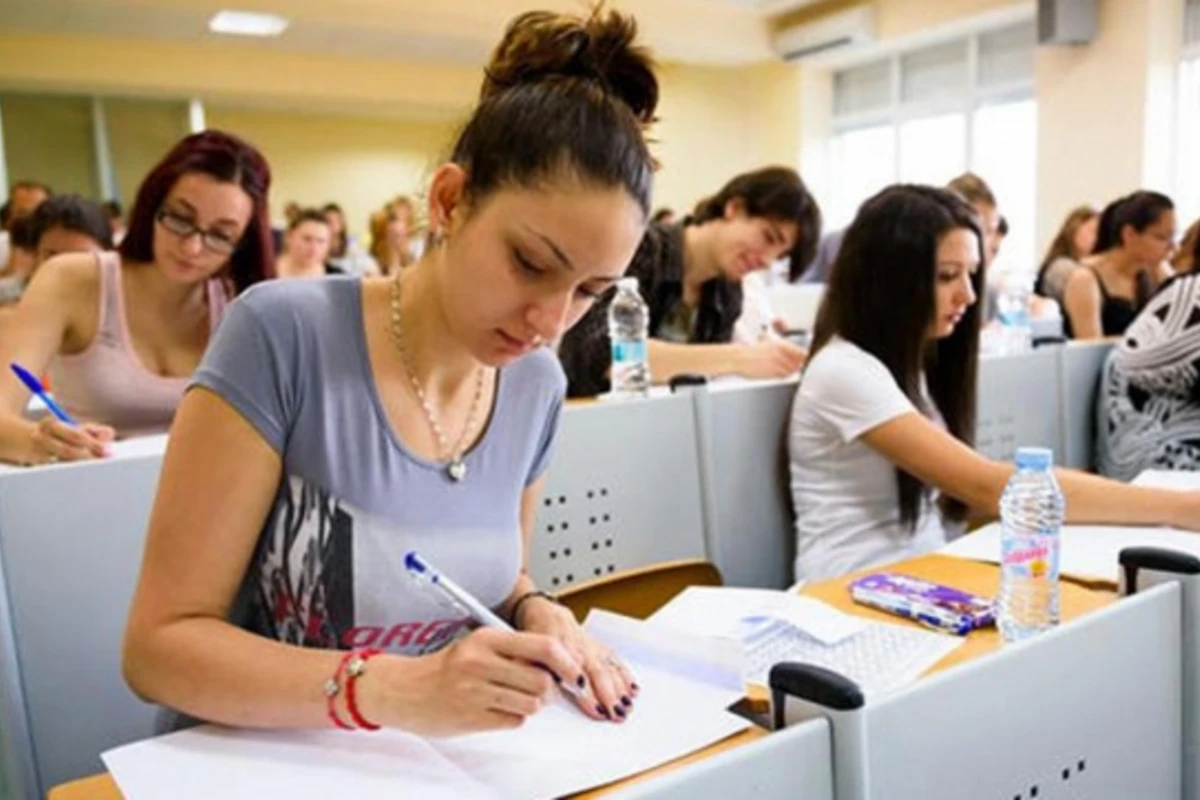 Tələbələrin köçürülməsi başladı Tələbələrin köçürülməsi başladı