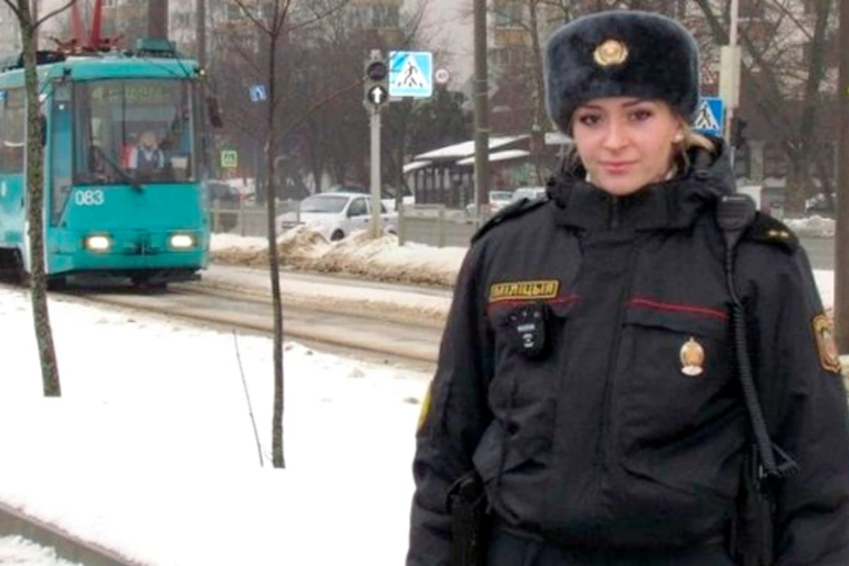 Охранник посольства Азербайджана спасла мужчину от смерти