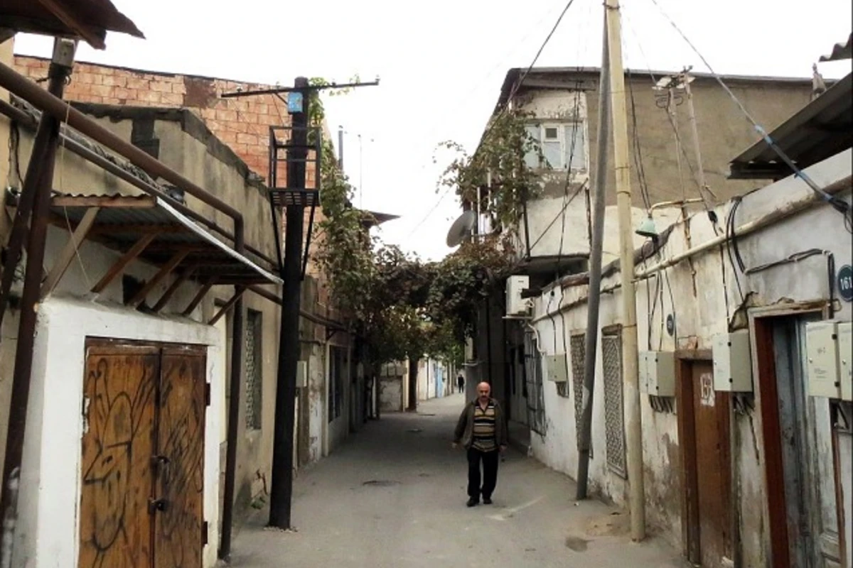 Bakının bu ərazisində söküntü başlanılır