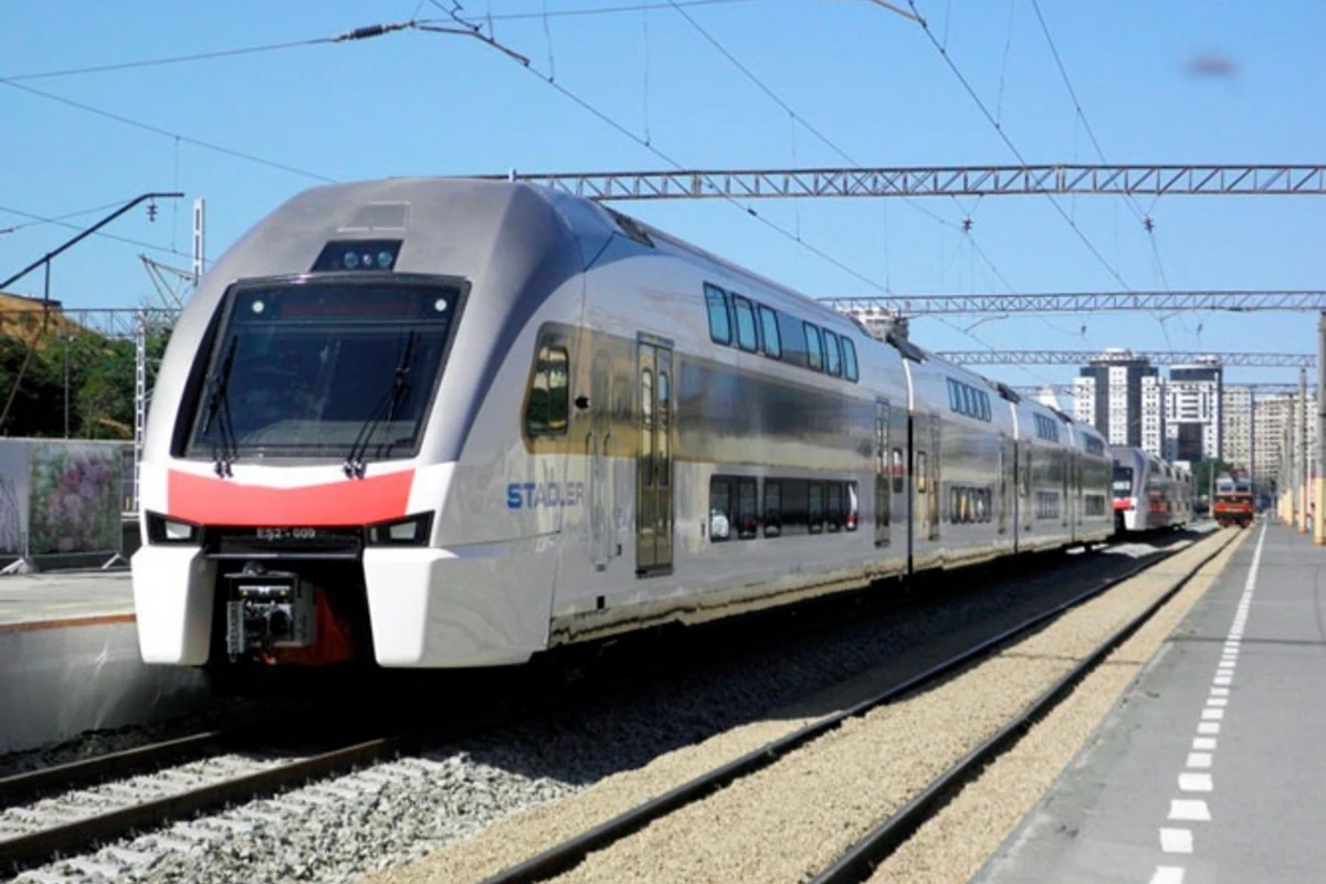 Bakı-Sumqayıt elektrik qatarlarının hərəkəti dayandırılır Bakı-Sumqayıt elektrik qatarlarının hərəkəti dayandırılır