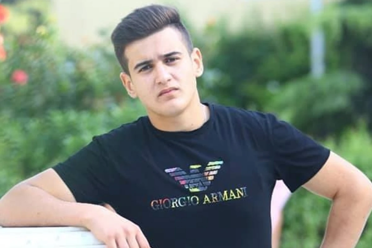Atasının qollarında can verən tələbənin qətlinin TƏFƏRRÜATLARI
