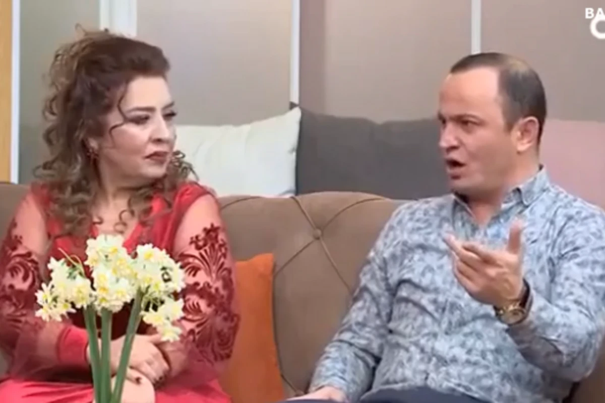 Müğənnidən efirdə sərt sözlər: 5 manata görə... - VİDEO