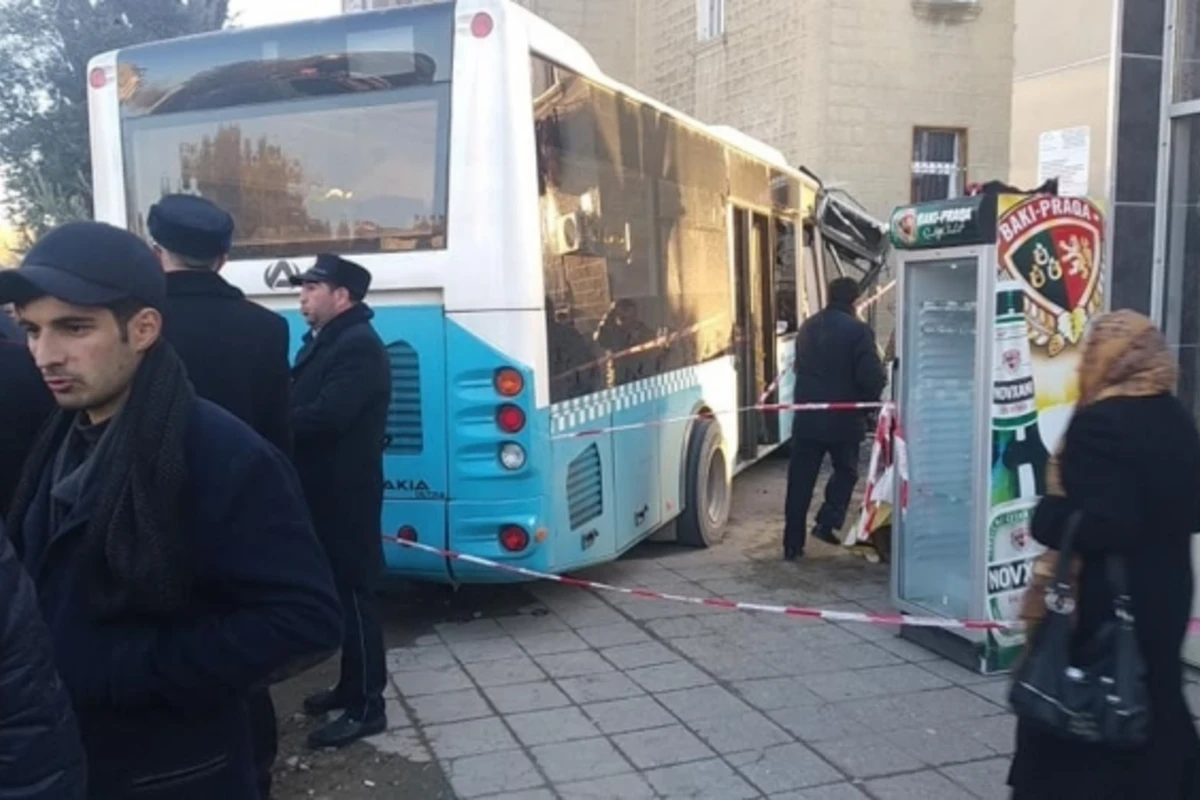Sumqayıtda avtobus qəzasında yaralananların adları AÇIQLANDI