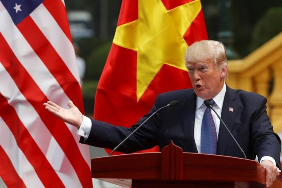 Donald Tramp Vyetnama səfər edib Donald Tramp Vyetnama səfər edib