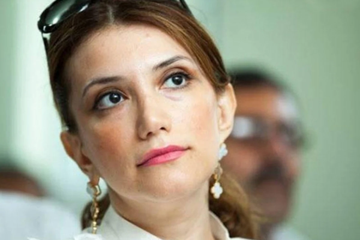 Gültəkin Hacıbəylinin “Lexus” və Toyotasına həbs qoyuldu Gültəkin Hacıbəylinin “Lexus” və Toyotasına həbs qoyuldu