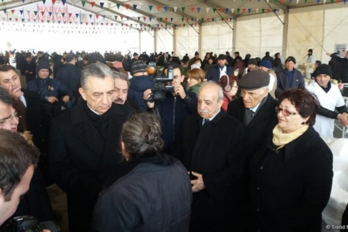 Eldar Əzizov: Yarmarkalarda qiymətlərin aşağı olmasına nəzarət edilsin - FOTO