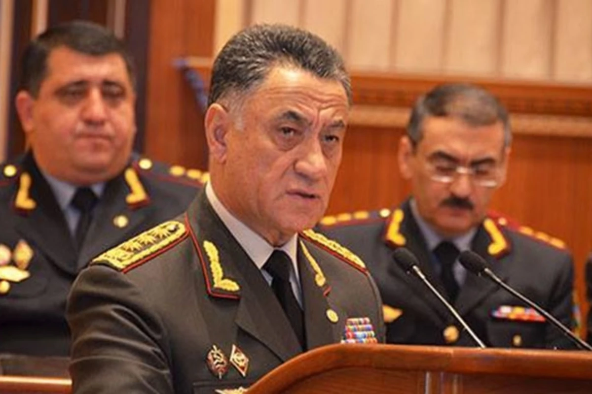 В Баку уволен начальник полиции
