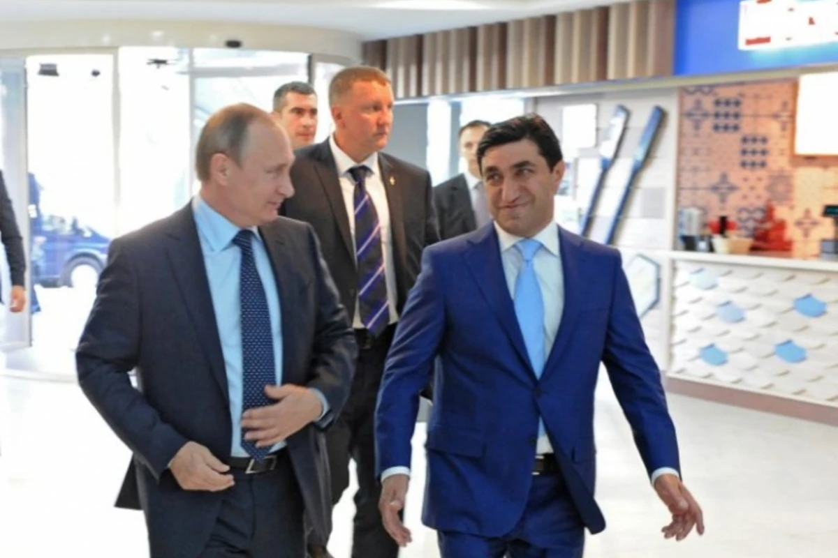 Azərbaycanlı milyarder Putinin qəzəbinə tuş gəldi - O cinayət işinin fiqurantı ola bilər... Azərbaycanlı milyarder Putinin qəzəbinə tuş gəldi - O cinayət işinin fiqurantı ola bilər...