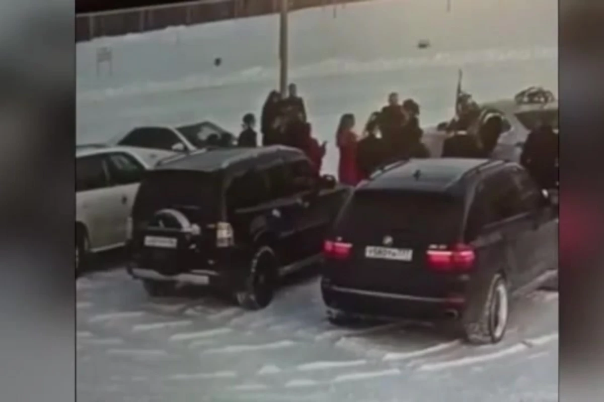 Жених устроил стрельбу на собственной свадьбе - ВИДЕО