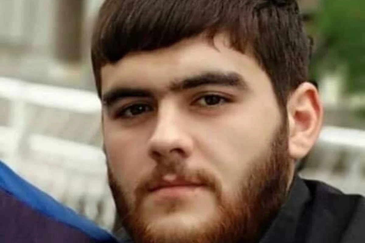 В Азербайджане 23-летний парень погиб из-за упавшей на него ветки дерева - ФОТО