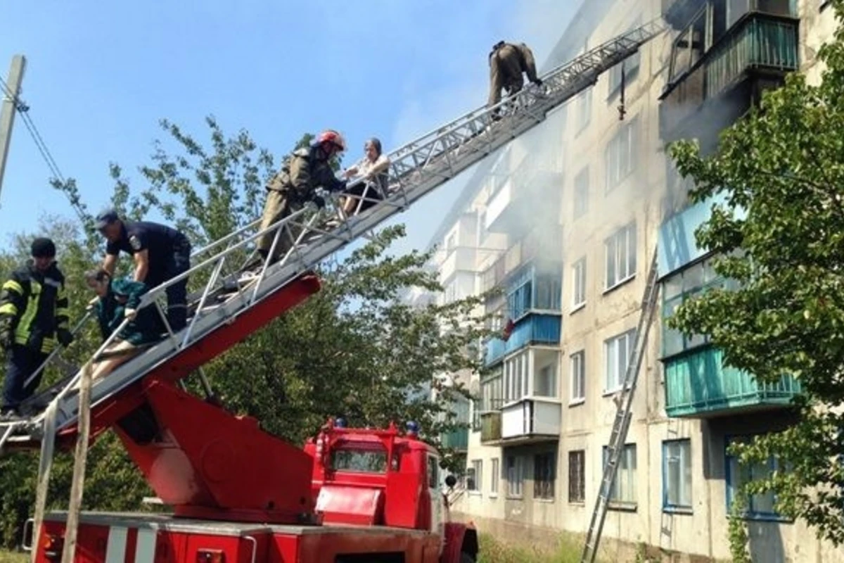 Страшный пожар в Баку, есть погибший