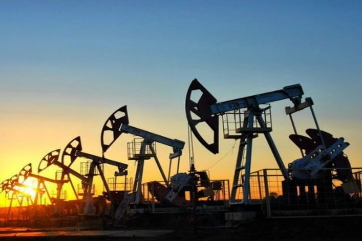 Brent markalı neftin qiyməti 69 dolları ötüb Brent markalı neftin qiyməti 69 dolları ötüb