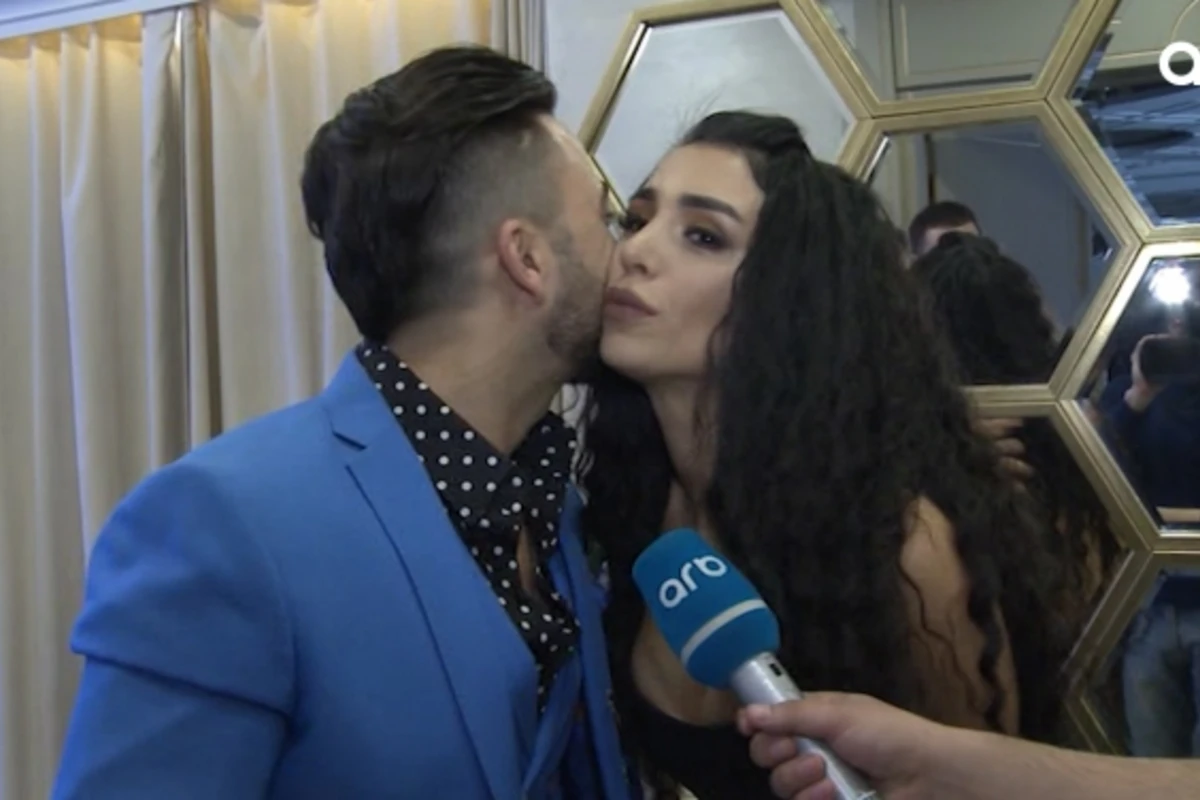 Renka açıq-saçıq geyimdə Kərimə eşq elan etdi: “Ürəyim, nəfəsim” - VİDEO