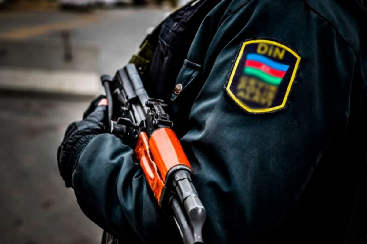 Polis olmaq istəyənlərin nəzərinə Polis olmaq istəyənlərin nəzərinə