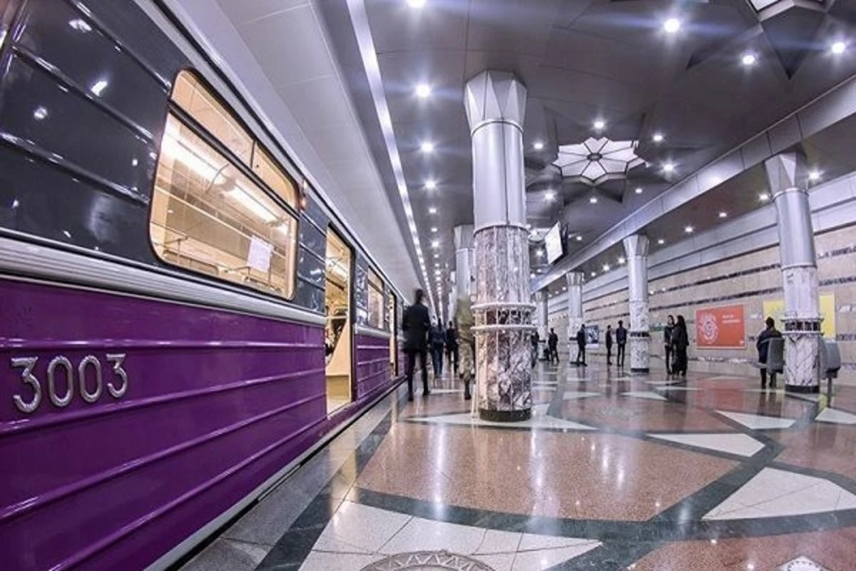 Названа причина опоздания поездов в бакинском метро