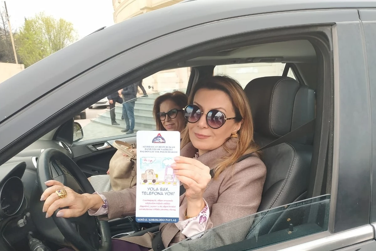 Baş Dövlət Yol Polisi İdarəsi tərəfindən maraqlı maarifləndirici tədbir keçirilir - FOTO Baş Dövlət Yol Polisi İdarəsi tərəfindən maraqlı maarifləndirici tədbir keçirilir - FOTO