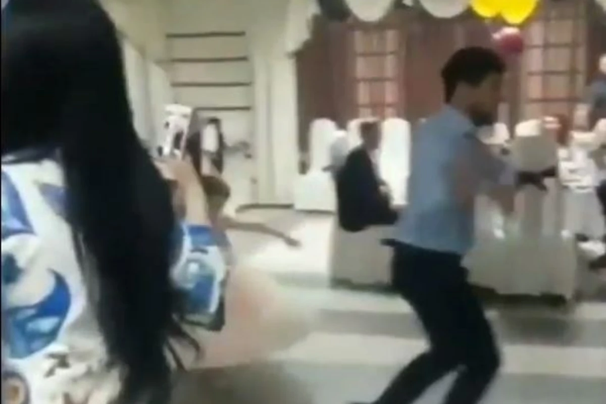 Гость на свадьбе едва не раздавил ребенка во время лезгинки - ВИДЕО