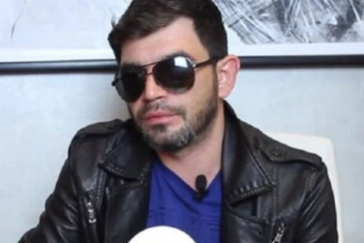 Elinanın atası həkimlərdən 90 min manat pul istəyib
