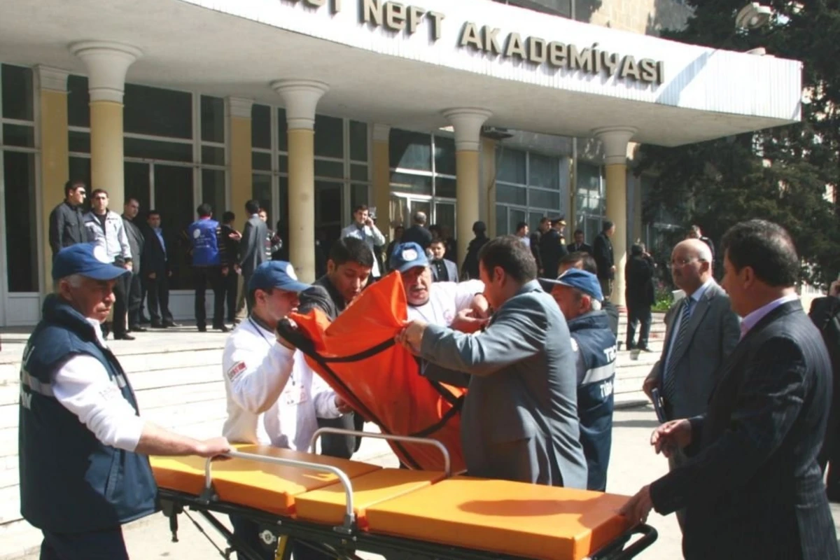 Güllə qulağımın arxasından girib sifətimdən çıxdı... - ADNA-10 İL - VİDEOREPORTAJ Güllə qulağımın arxasından girib sifətimdən çıxdı... - ADNA-10 İL - VİDEOREPORTAJ