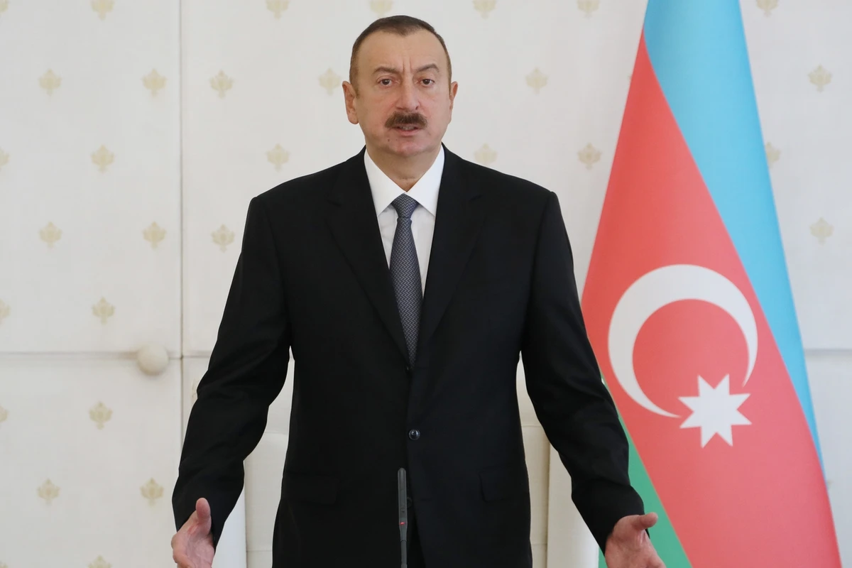 İlham Əliyevdən “Azəriqaz”a XƏBƏRDARLIQ - VİDEO İlham Əliyevdən “Azəriqaz”a XƏBƏRDARLIQ - VİDEO